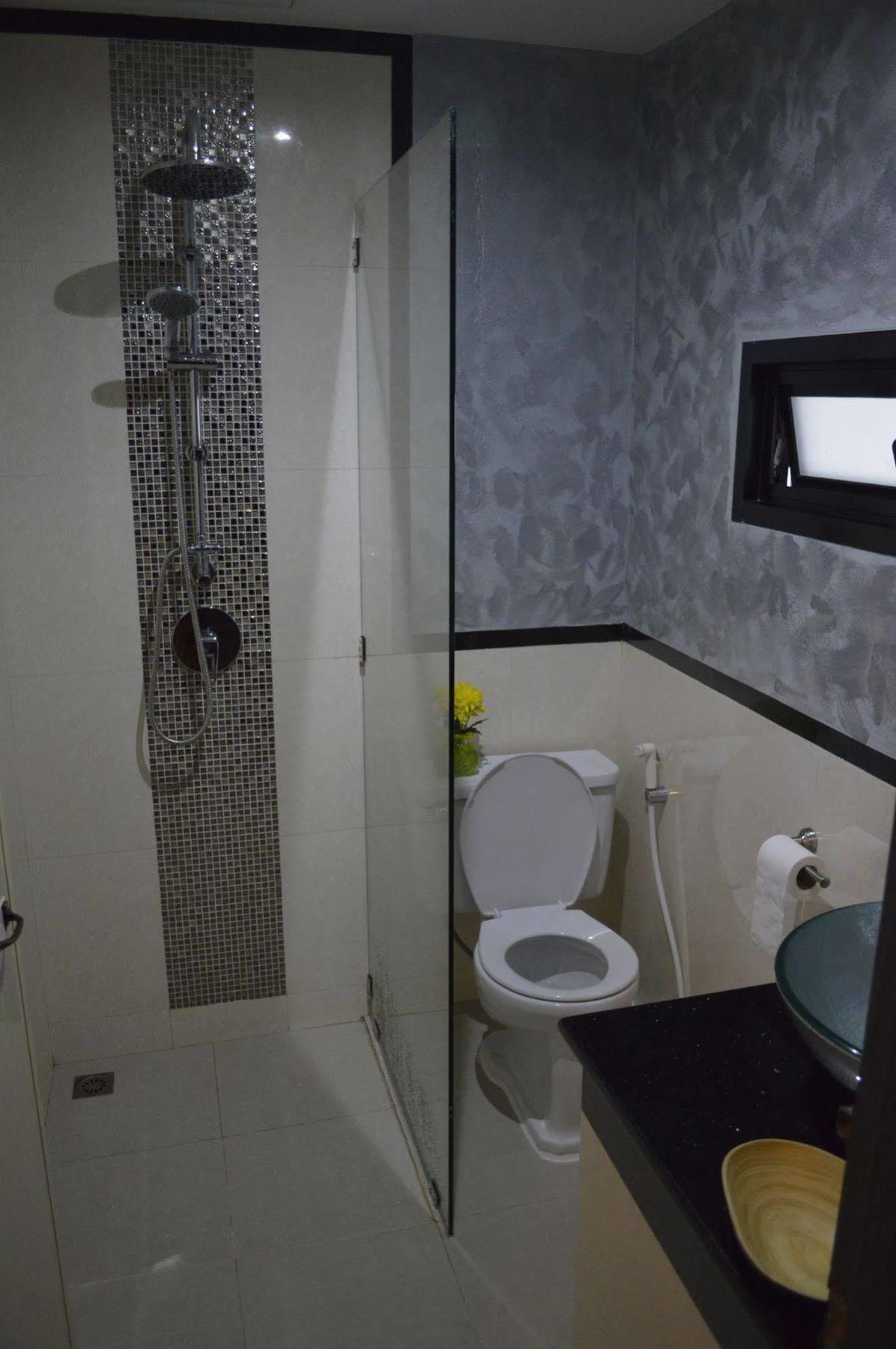 Baan Thai Homestay By Bgb Villas شاطئ كاتا المظهر الخارجي الصورة