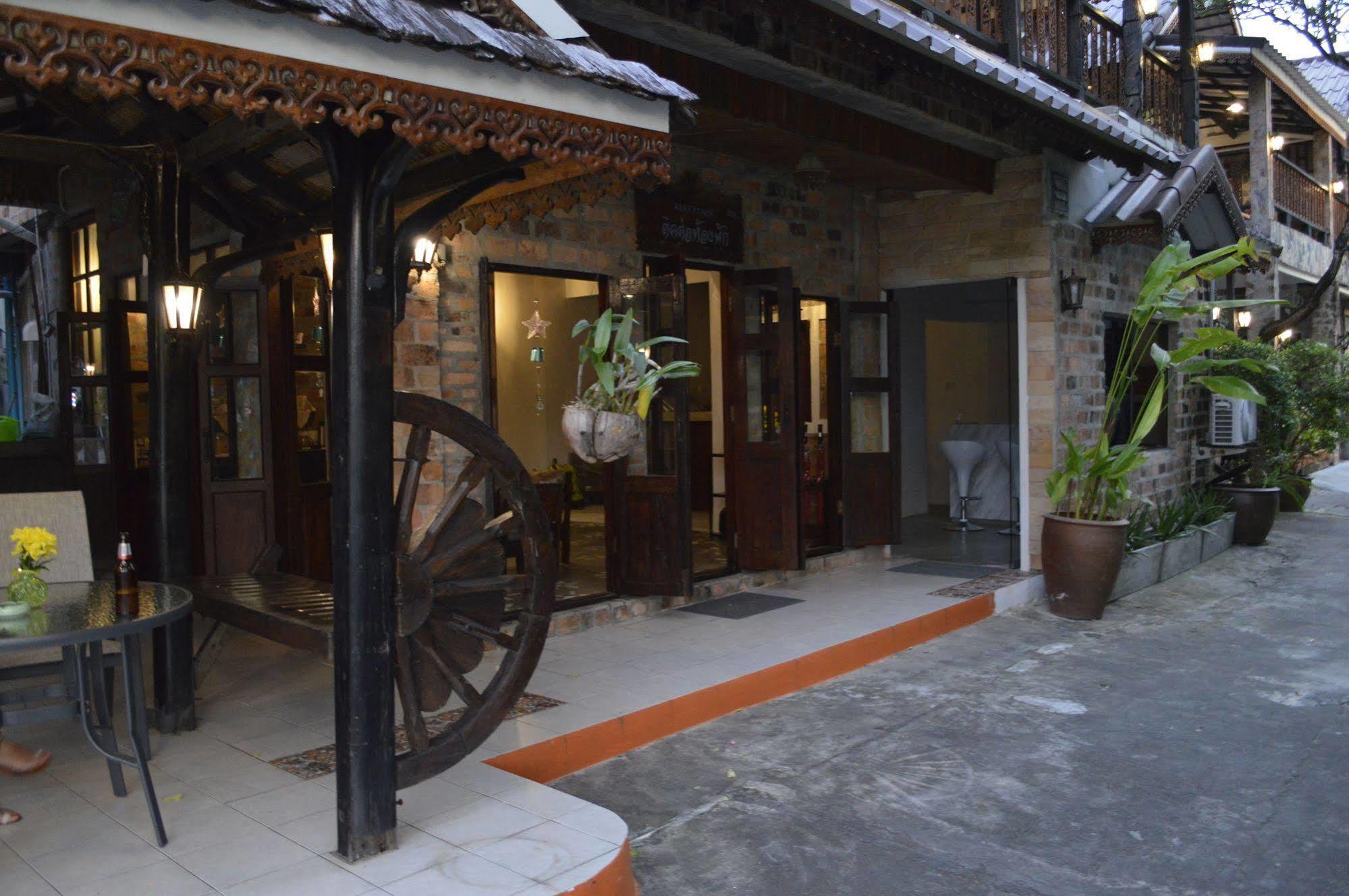Baan Thai Homestay By Bgb Villas شاطئ كاتا المظهر الخارجي الصورة