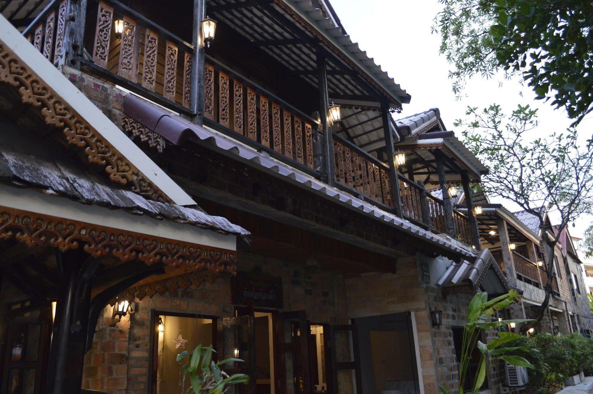 Baan Thai Homestay By Bgb Villas شاطئ كاتا المظهر الخارجي الصورة